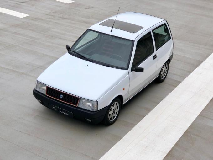 Lancia Y 10 GT i.e de 1990