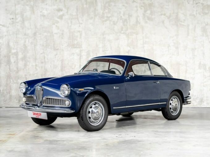 Alfa Roméo Giulietta Sprint 1300 de 1964