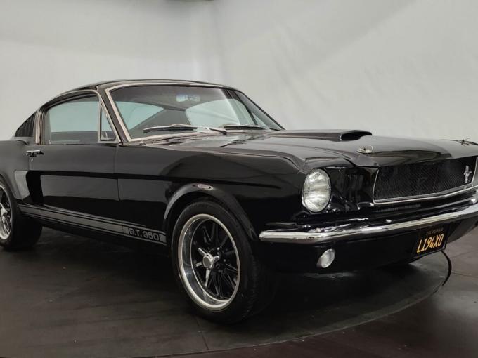 Ford Mustang V8 Fastback de 1965