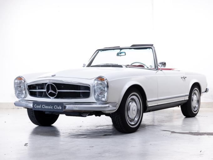Mercedes-Benz SL 230 Pagode de 1964