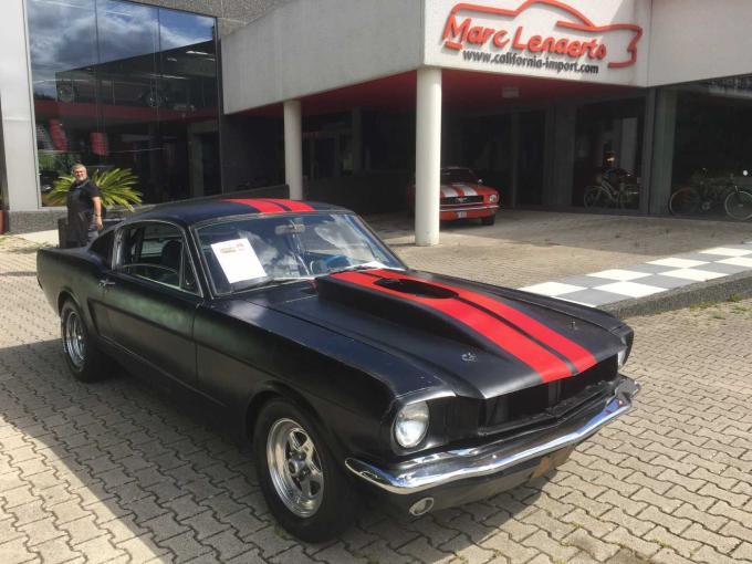 Ford Mustang V8 Fastback de 1966