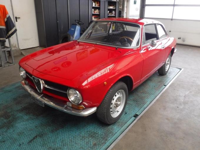 Alfa Roméo Giulia GT 1300 Junior de 1972