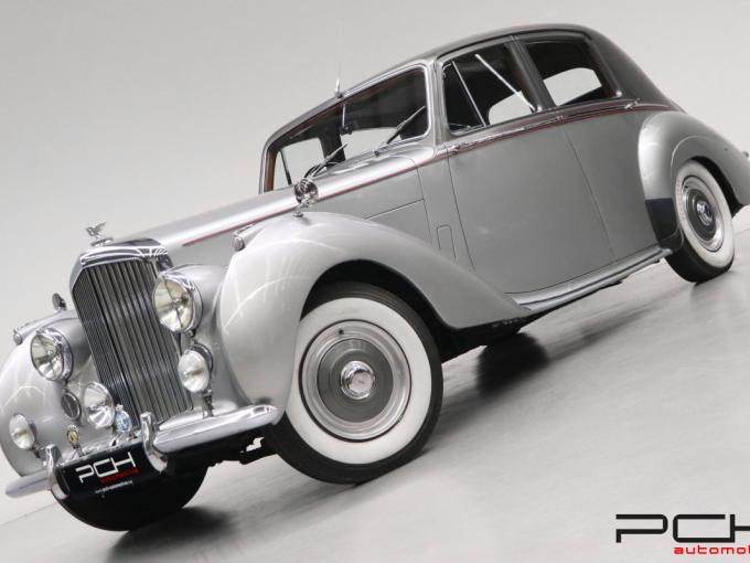 Bentley Type R Saloon de 1954