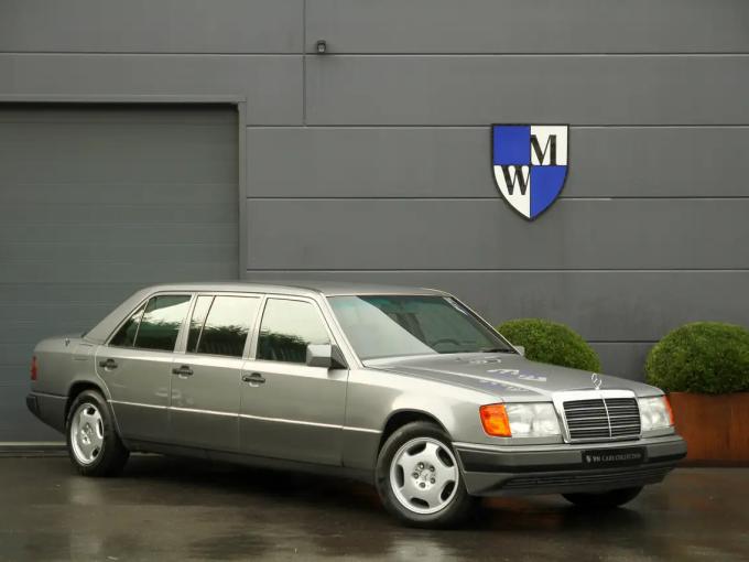 Mercedes-Benz E class Pullman Limousine - 6 portes - V124 de 1993