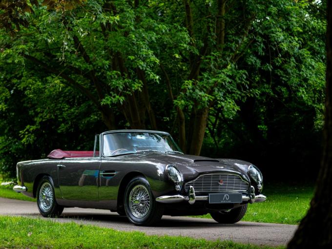 Aston Martin DB 5 Cabriolet + Hardtop de 1965