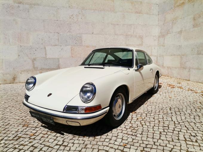 Porsche 911 T 2.0 SWB  de 1968