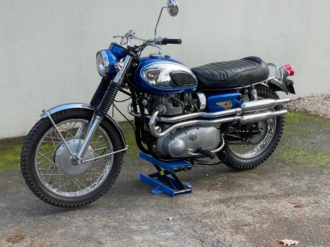 Moto Kawazaki W 650 Commander W2 TT de 1968