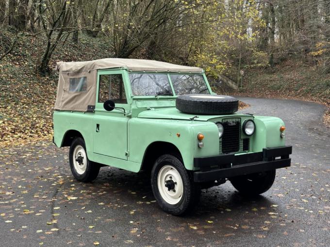 LandRover 88 Serie 2A - CG 6 Places / Moteur Neuf de 1969