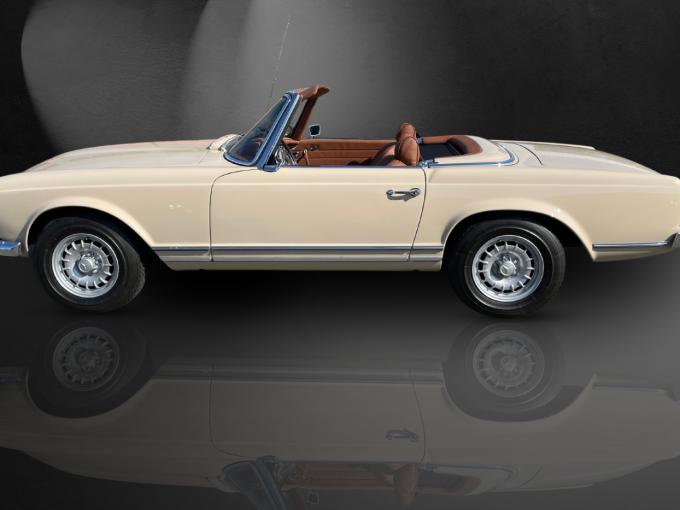 Mercedes-Benz SL 280 Pagode de 1969