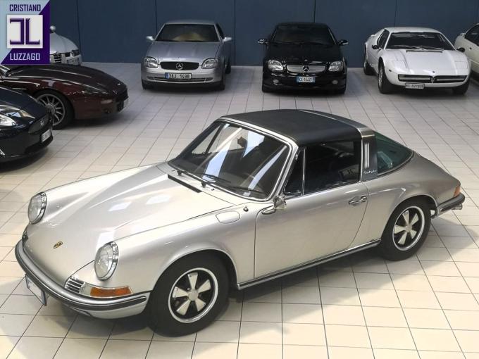 Porsche 911  2.200 E TARGA  de 1971