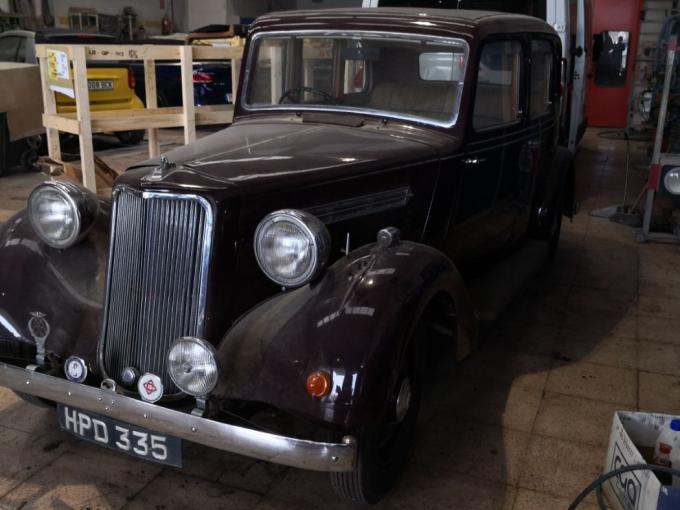 Armstrong-Siddeley 12 six 16 HP Saloon de 1939
