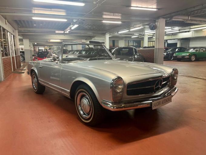 Mercedes-Benz SL 230 Pagode de 1965