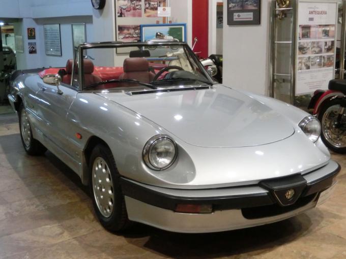 Alfa Roméo Spider 2.0 Q.V. PININFARINA SERIE 3 de 1989