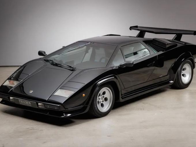 Lamborghini Countach LP 400S Serie 3 de 1982