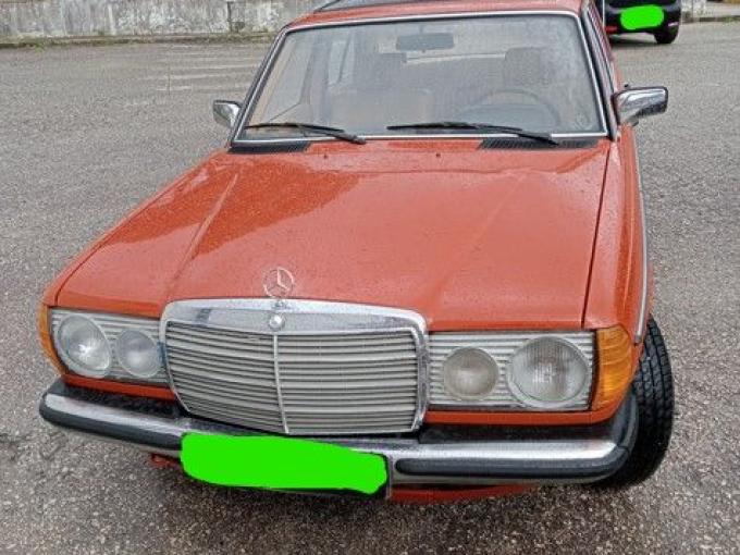 Mercedes-Benz 240 D  de 1978