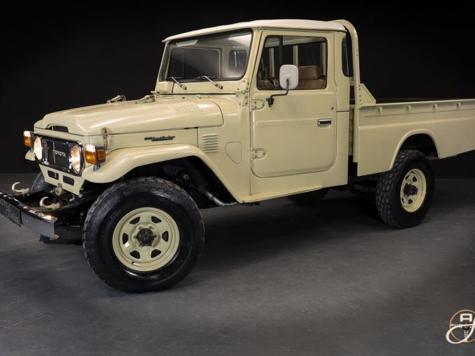 Toyota Land Cruiser FJ45 Pick up de 1980