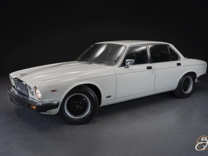 Jaguar Série - XJ V12 Sovereign Série 3 de 1986