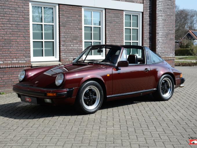 Porsche 911 'G' Carrera 3.2 Targa de 1984