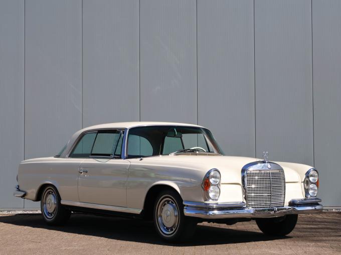 Mercedes-Benz SE 280 W111 Coupé de 1968