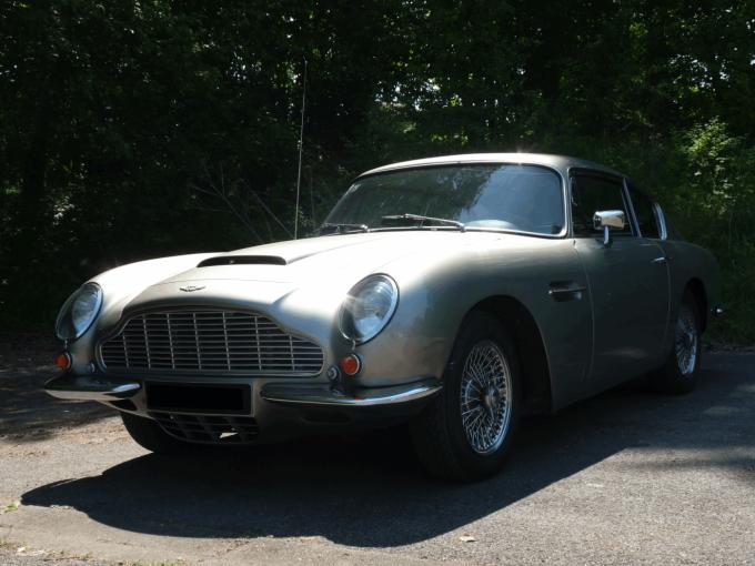 Aston Martin DB 6 Saloon de 1966