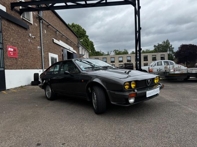Alfa Roméo Alfetta GT GTV V6 2.5  de 1982