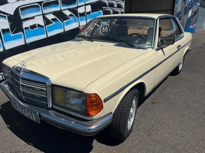 Mercedes-Benz CE 230 de 1983