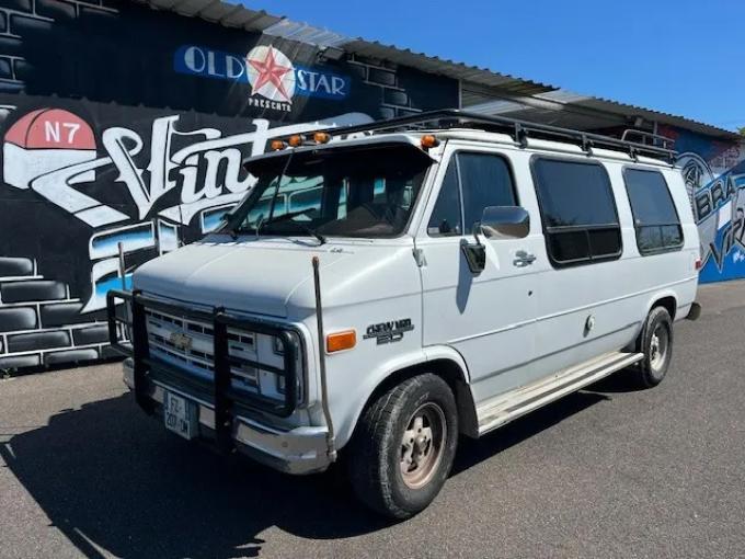 Chevrolet Van G20 Equipé camping-car de 1991