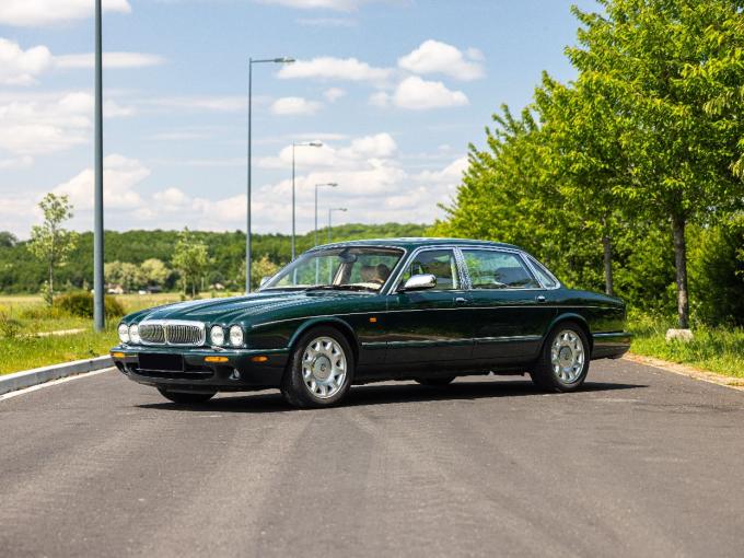 Daimler Série XJ Super V8  de 1999