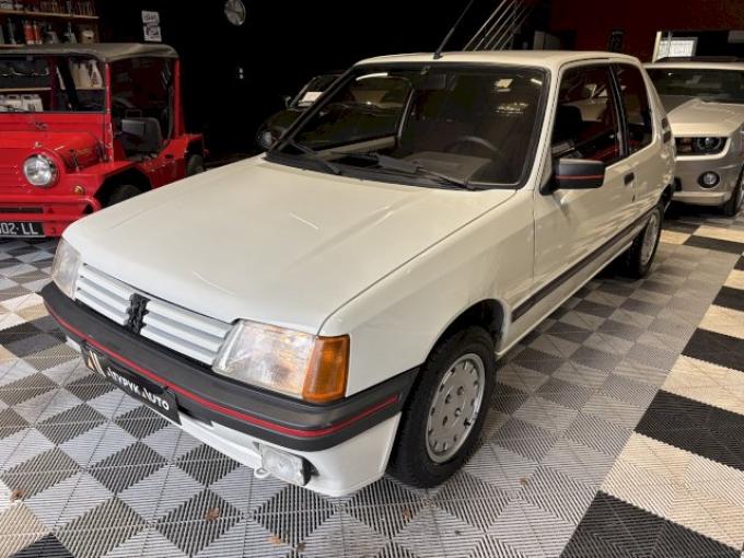Peugeot 205 GTX Phase 1  de 1986