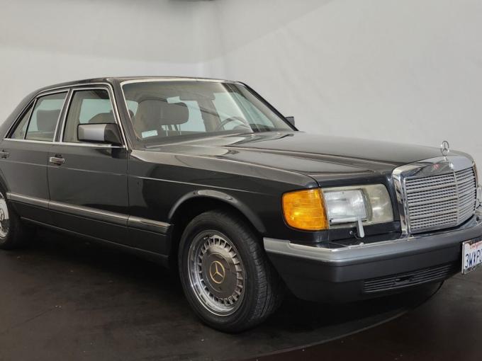 Mercedes-Benz SE 300 de 1989