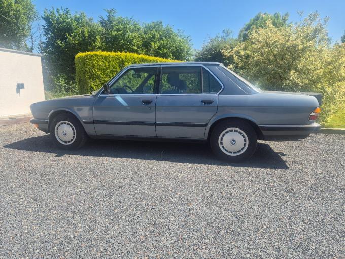 BMW Série 5 528i de 1984