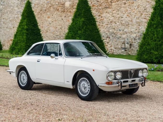 Alfa Roméo Giulia GT 2000 Veloce de 1972