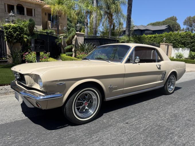 Ford Mustang V8 Coupé de 1966
