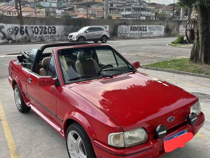 Ford Escort XR3 Cabriolet de 1990