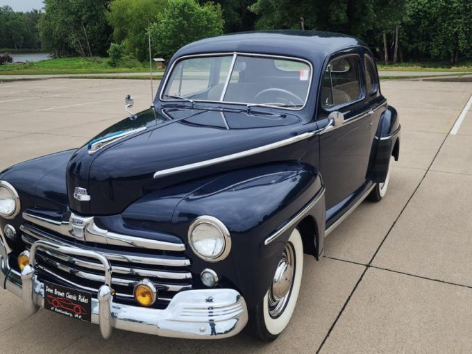 Ford Deluxe Coupé de 1948