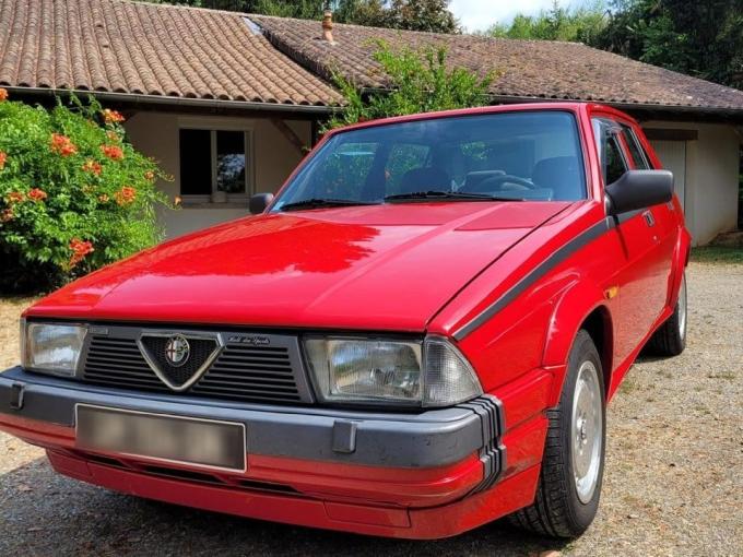 Alfa Roméo 75 turbo  de 1989