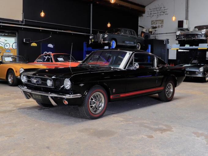 Ford Mustang Fastback 289 GT de 1965