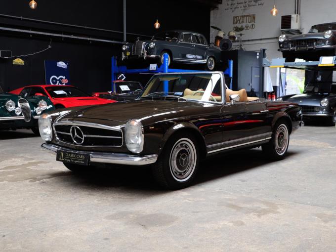 Mercedes-Benz SL 280 Pagode de 1971
