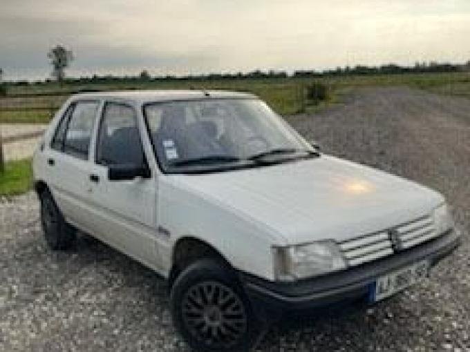 Peugeot 205 junior de 1992