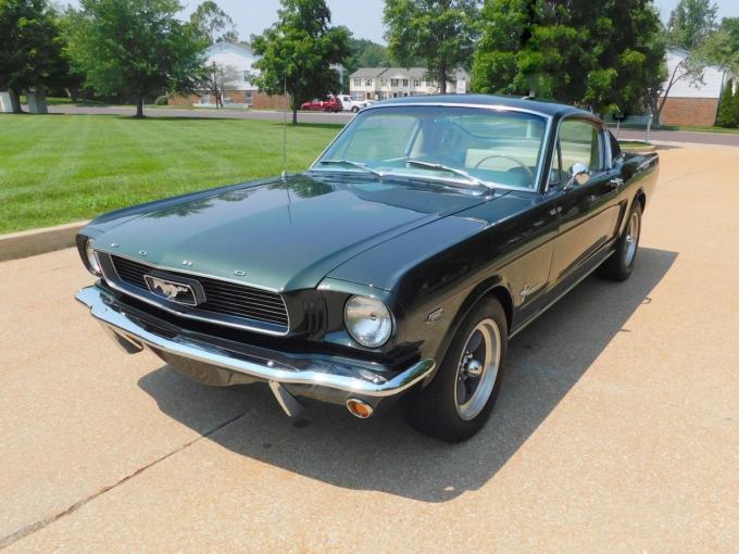 Ford Mustang Fastback code A de 1966
