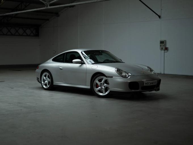 Porsche 996 Carrera 4S *Faible kilométrage & historique co de 2002