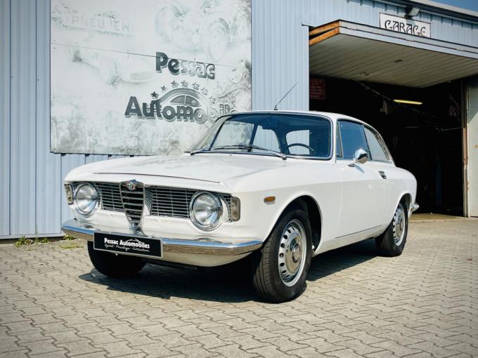 Alfa Roméo Giulia GT 1600  Scalino de 1965