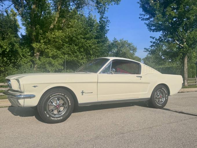 Ford Mustang V8 Fastback de 1966