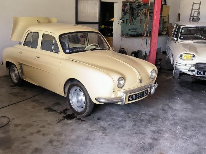 Renault Dauphine  de 1957