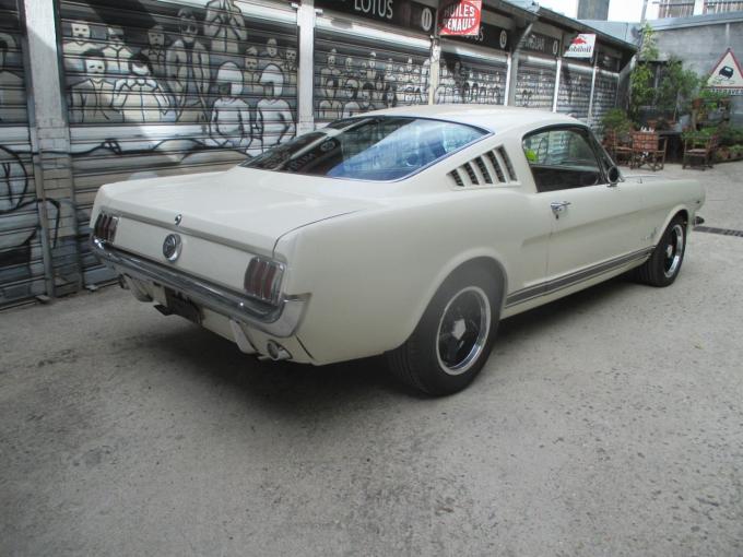 Ford Mustang Fastback 289 - V8 de 1966