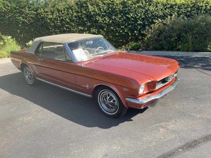 Ford Mustang V8 Cabriolet de 1966