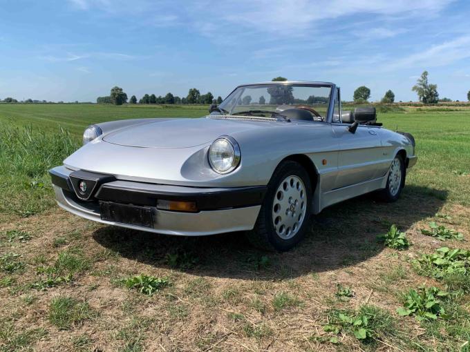 Alfa Roméo Spider 2.0 de 1988