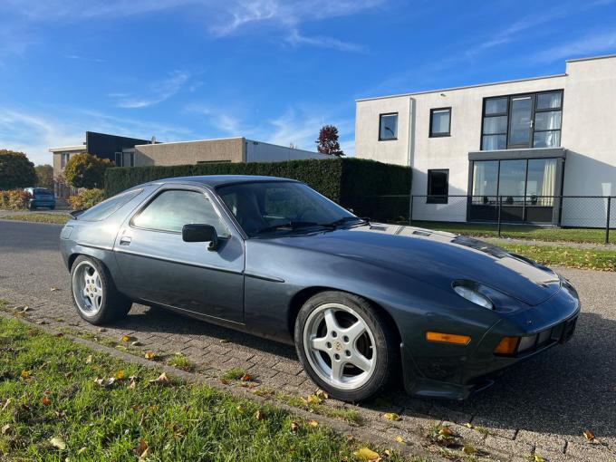 Porsche 928 S de 1982