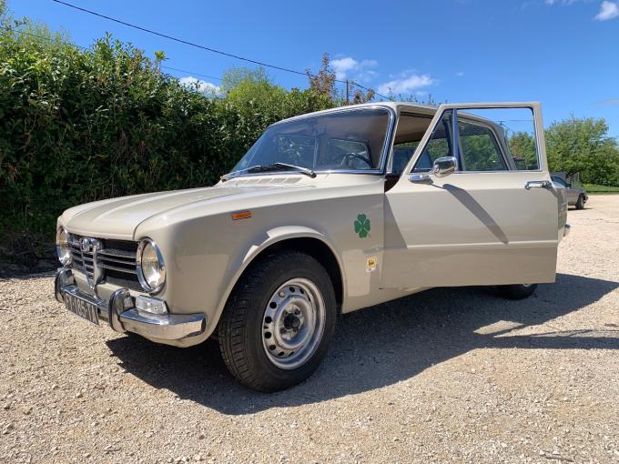 Alfa Roméo Giulia 1300 TI de 1968
