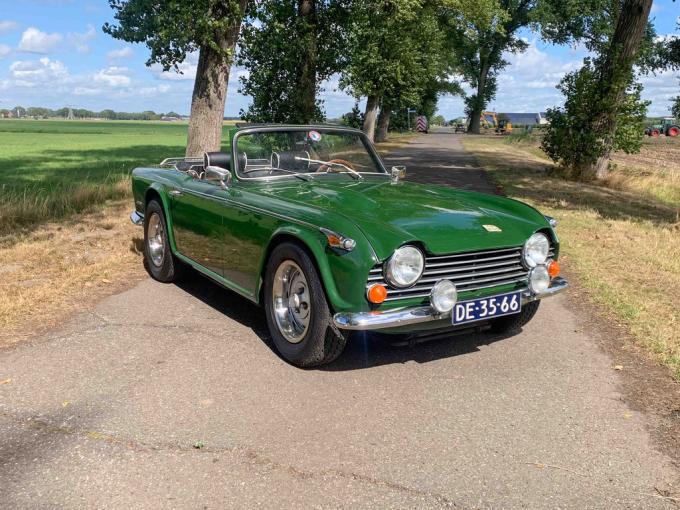 Triumph TR250  de 1967